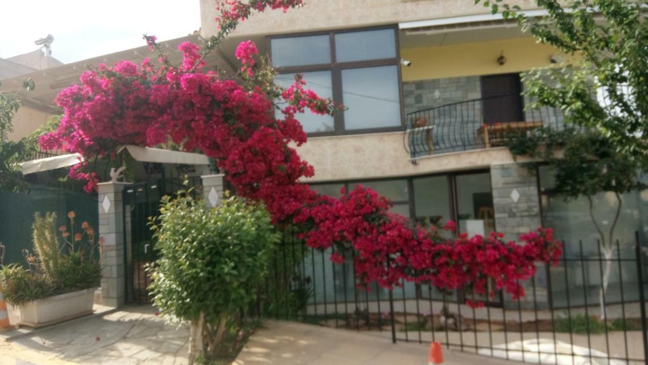 Villa George - Family Holidays Nea Makri Exterior photo