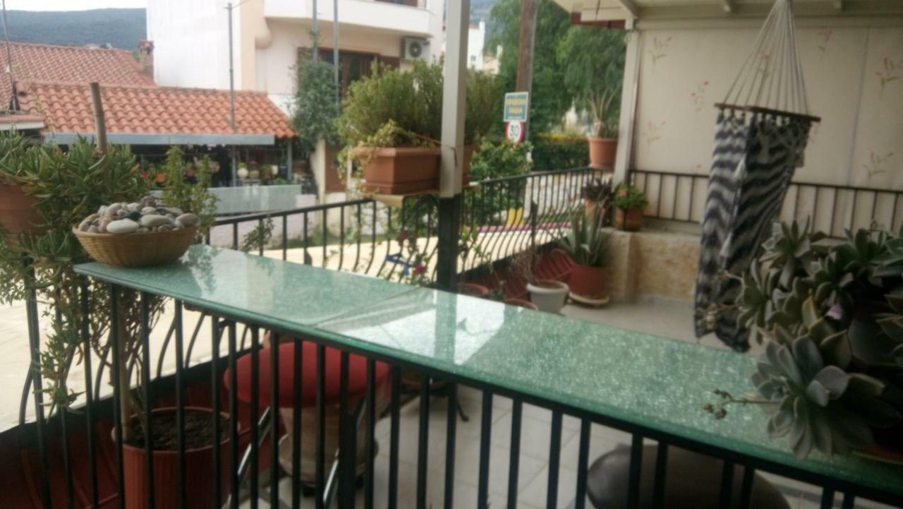 Villa George - Family Holidays Nea Makri Exterior photo